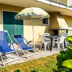 Townhouse With Garden And Pool In Appartement *