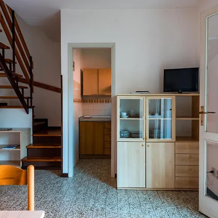 Townhouse With Garden And Pool In Bibione