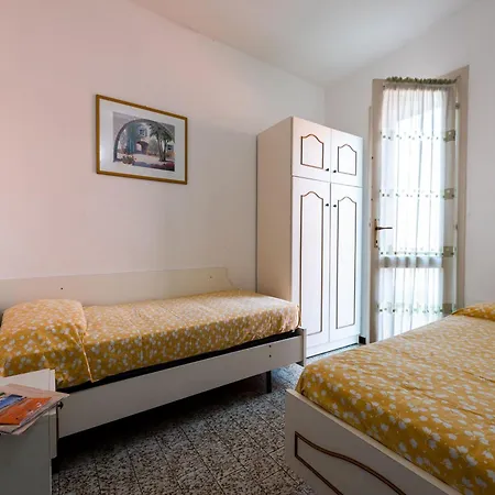Townhouse With Garden And Pool In Bibione